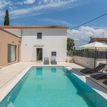فيلة Casa Ivini *
